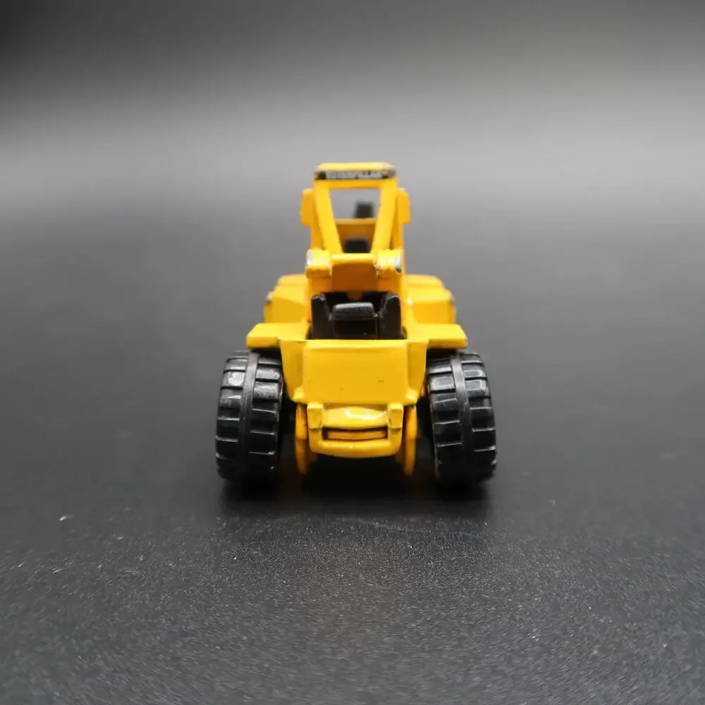 Matchbox Caterpillar Construction Vehicle Diecast Set of 2 1997 1:64 Scale READ